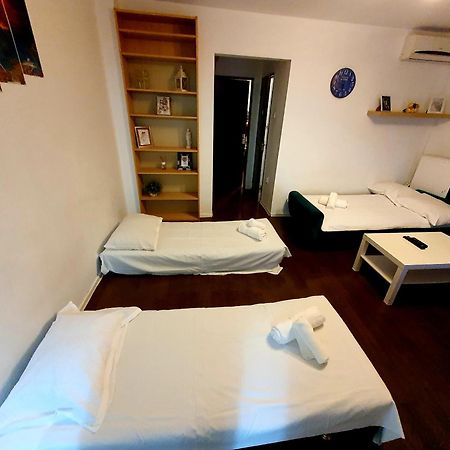 Ultracentral Apartment - "Saint Anthony" Church & Old Town View Букурещ Екстериор снимка