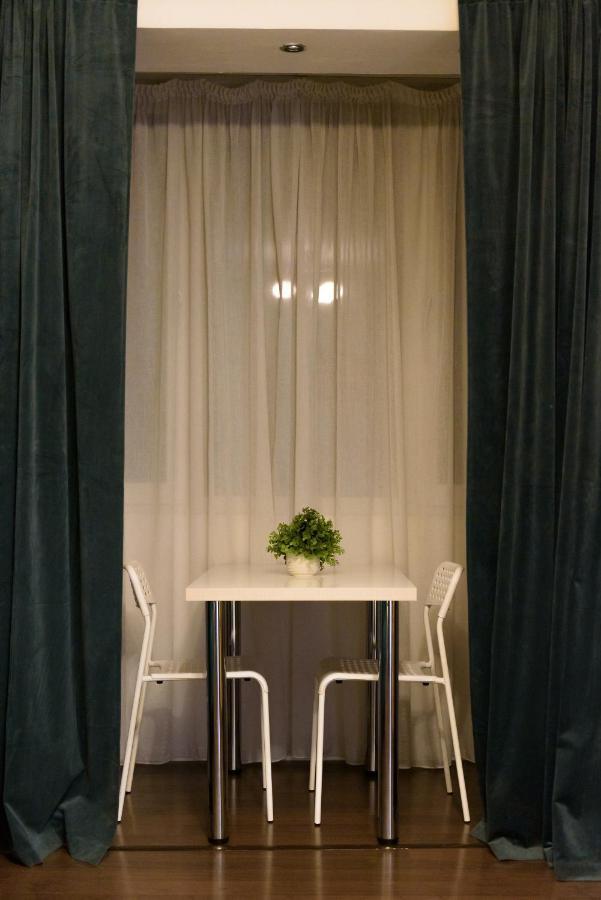 Ultracentral Apartment - "Saint Anthony" Church & Old Town View Букурещ Екстериор снимка