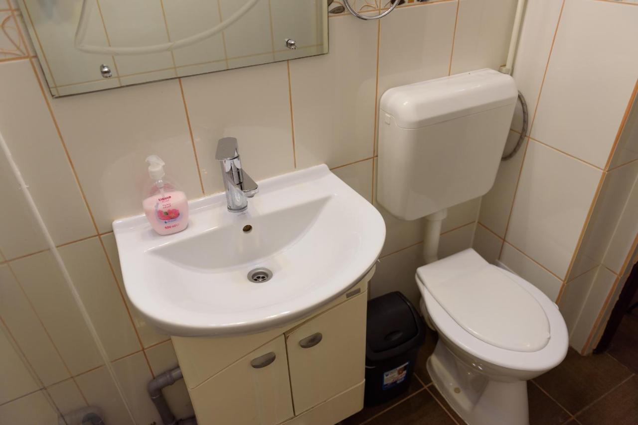 Ultracentral Apartment - "Saint Anthony" Church & Old Town View Букурещ Екстериор снимка